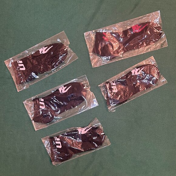 Venum UFC Performance Socks – Set of 5 Pairs (Size M/L) - Picture 6 of 6